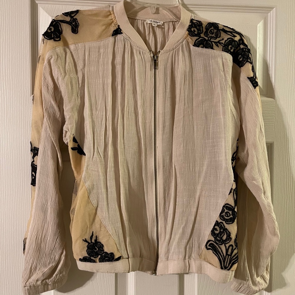 Em creme jacket